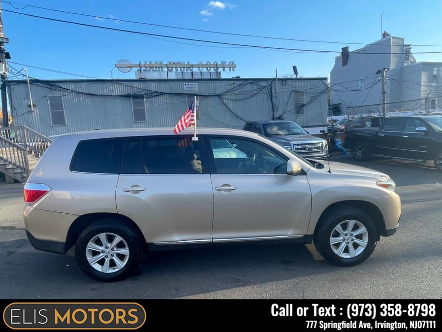 2012 Toyota Highlander 4WD 4dr V6, available for sale in Irvington, New Jersey | Elis Motors Corp. Irvington, New Jersey 2012 Toyota Highlander 4WD 4dr V6, available for sale in Irvington, New Jersey | Elis Motors Corp. Irvington, New Jersey