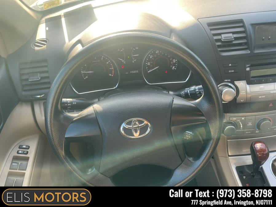 2012 Toyota Highlander 4WD 4dr V6, available for sale in Irvington, New Jersey | Elis Motors Corp. Irvington, New Jersey 2012 Toyota Highlander 4WD 4dr V6, available for sale in Irvington, New Jersey | Elis Motors Corp. Irvington, New Jersey