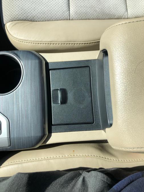 2013 Toyota Camry Hybrid 4dr Sdn XLE, available for sale in Irvington, New Jersey | Elis Motors Corp. Irvington, New Jersey 2013 Toyota Camry Hybrid 4dr Sdn XLE, available for sale in Irvington, New Jersey | Elis Motors Corp. Irvington, New Jersey