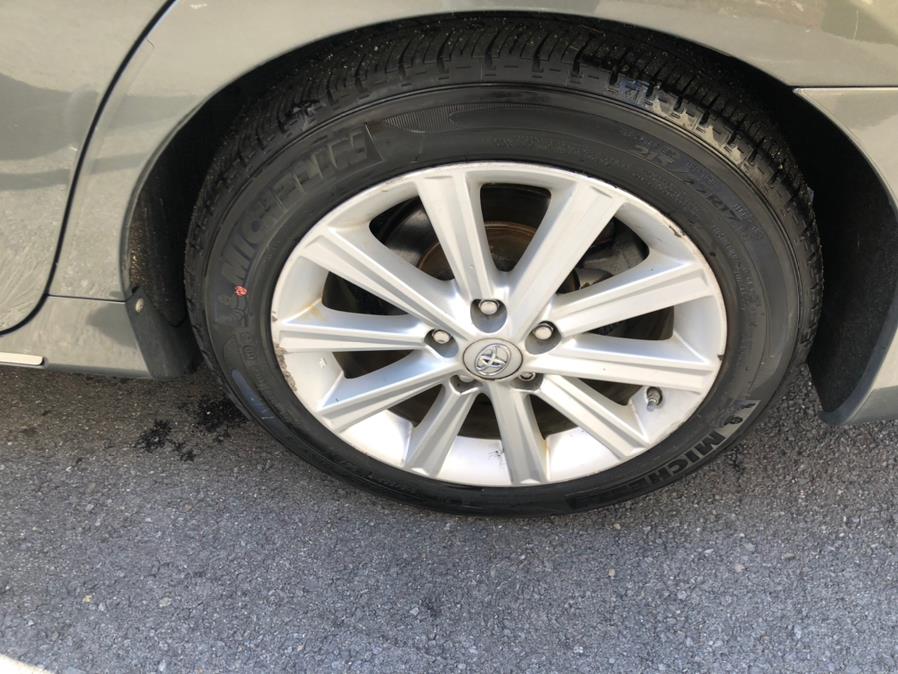 2013 Toyota Camry Hybrid 4dr Sdn XLE, available for sale in Irvington, New Jersey | Elis Motors Corp. Irvington, New Jersey 2013 Toyota Camry Hybrid 4dr Sdn XLE, available for sale in Irvington, New Jersey | Elis Motors Corp. Irvington, New Jersey