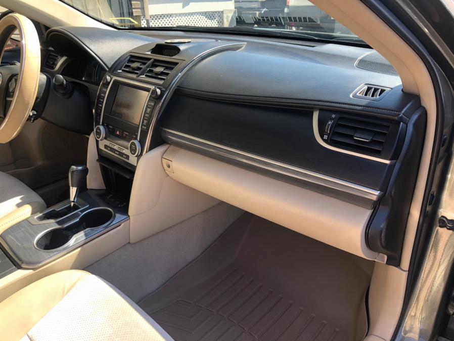 2013 Toyota Camry Hybrid 4dr Sdn XLE, available for sale in Irvington, New Jersey | Elis Motors Corp. Irvington, New Jersey 2013 Toyota Camry Hybrid 4dr Sdn XLE, available for sale in Irvington, New Jersey | Elis Motors Corp. Irvington, New Jersey