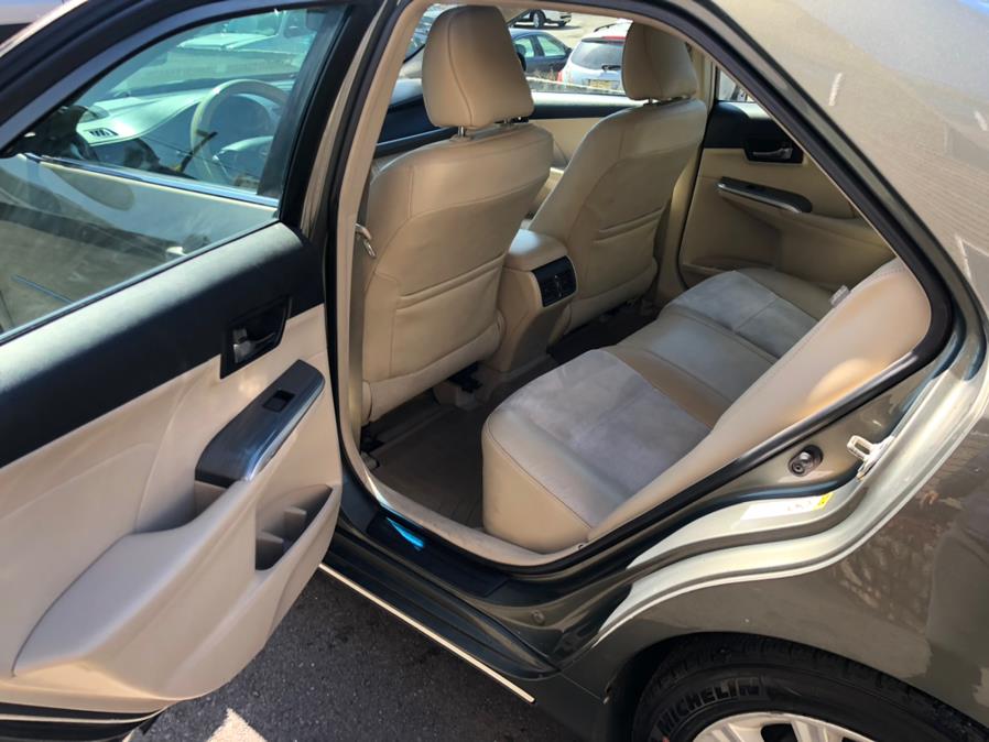 2013 Toyota Camry Hybrid 4dr Sdn XLE, available for sale in Irvington, New Jersey | Elis Motors Corp. Irvington, New Jersey 2013 Toyota Camry Hybrid 4dr Sdn XLE, available for sale in Irvington, New Jersey | Elis Motors Corp. Irvington, New Jersey