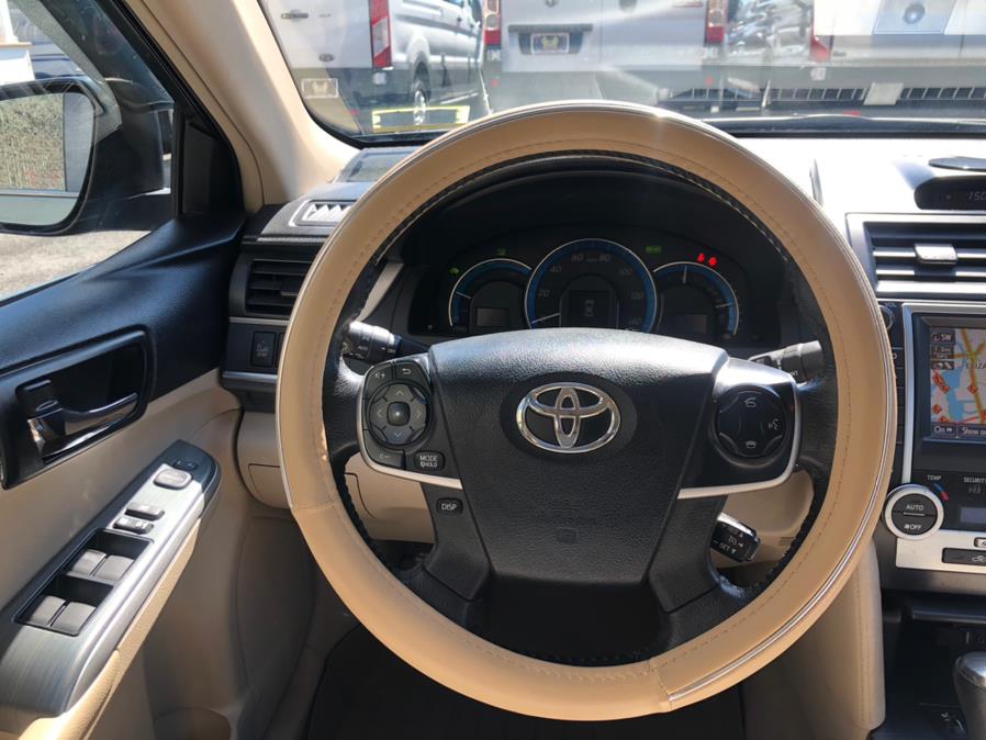 2013 Toyota Camry Hybrid 4dr Sdn XLE, available for sale in Irvington, New Jersey | Elis Motors Corp. Irvington, New Jersey 2013 Toyota Camry Hybrid 4dr Sdn XLE, available for sale in Irvington, New Jersey | Elis Motors Corp. Irvington, New Jersey