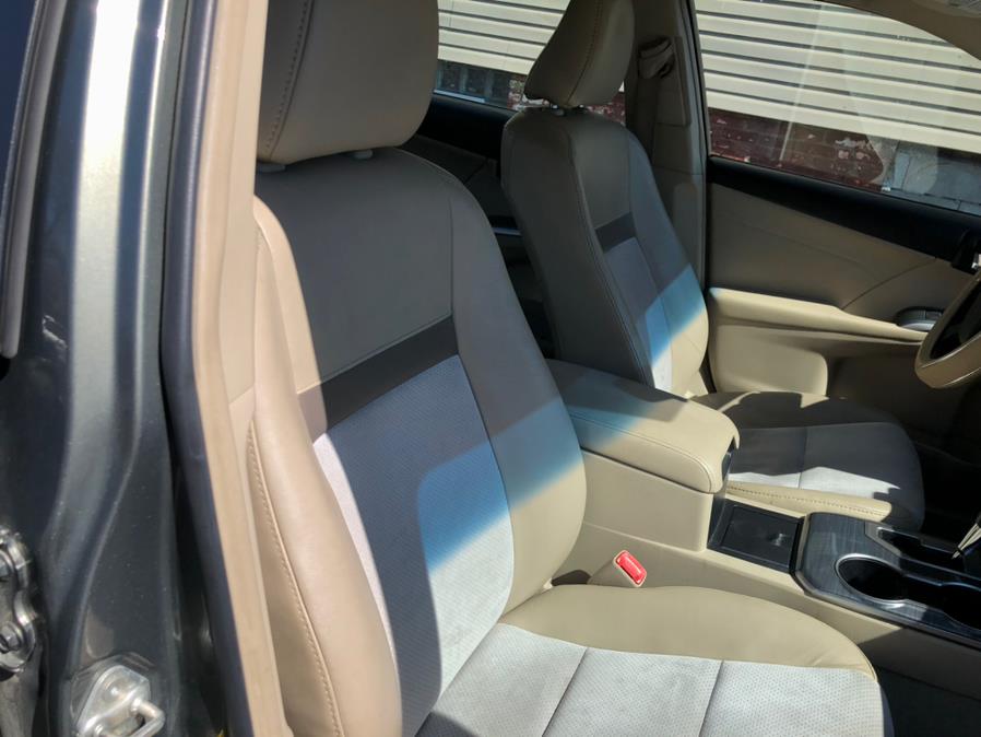 2013 Toyota Camry Hybrid 4dr Sdn XLE, available for sale in Irvington, New Jersey | Elis Motors Corp. Irvington, New Jersey 2013 Toyota Camry Hybrid 4dr Sdn XLE, available for sale in Irvington, New Jersey | Elis Motors Corp. Irvington, New Jersey