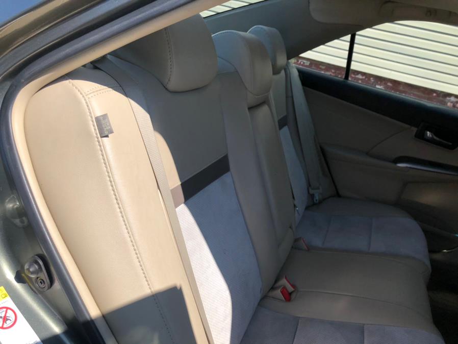 2013 Toyota Camry Hybrid 4dr Sdn XLE, available for sale in Irvington, New Jersey | Elis Motors Corp. Irvington, New Jersey 2013 Toyota Camry Hybrid 4dr Sdn XLE, available for sale in Irvington, New Jersey | Elis Motors Corp. Irvington, New Jersey