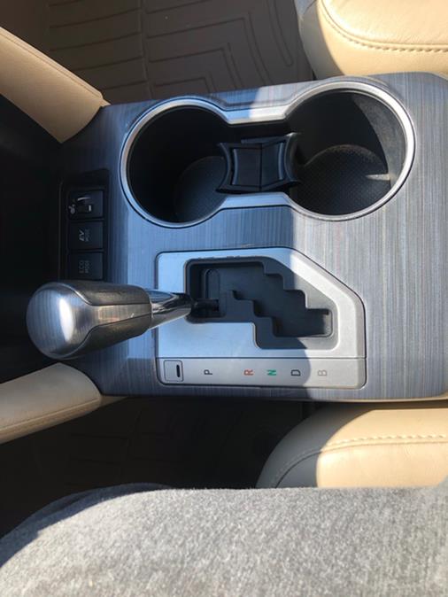 2013 Toyota Camry Hybrid 4dr Sdn XLE, available for sale in Irvington, New Jersey | Elis Motors Corp. Irvington, New Jersey 2013 Toyota Camry Hybrid 4dr Sdn XLE, available for sale in Irvington, New Jersey | Elis Motors Corp. Irvington, New Jersey