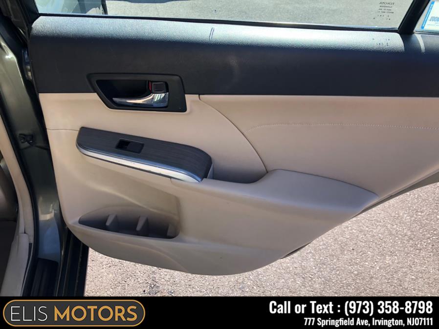 2013 Toyota Camry Hybrid 4dr Sdn XLE, available for sale in Irvington, New Jersey | Elis Motors Corp. Irvington, New Jersey 2013 Toyota Camry Hybrid 4dr Sdn XLE, available for sale in Irvington, New Jersey | Elis Motors Corp. Irvington, New Jersey