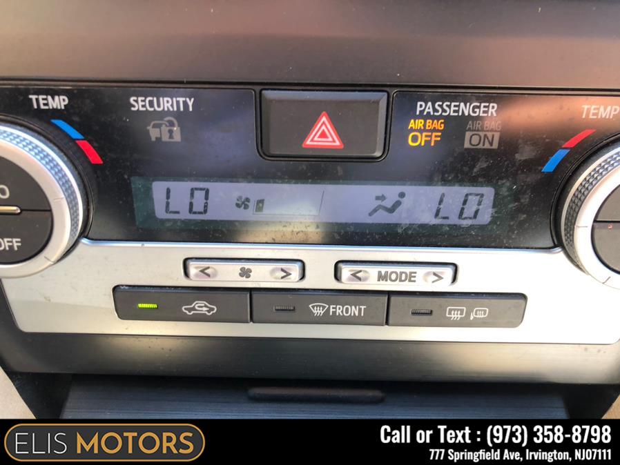 2013 Toyota Camry Hybrid 4dr Sdn XLE, available for sale in Irvington, New Jersey | Elis Motors Corp. Irvington, New Jersey 2013 Toyota Camry Hybrid 4dr Sdn XLE, available for sale in Irvington, New Jersey | Elis Motors Corp. Irvington, New Jersey