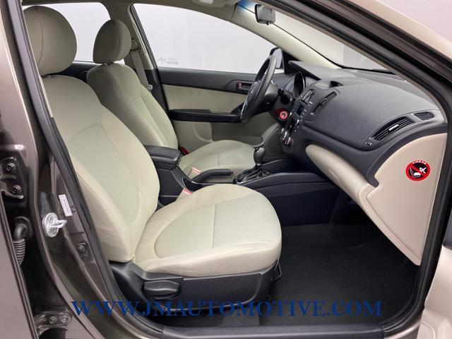 2012 Kia Forte 5-door 5dr HB EX, available for sale in Naugatuck, Connecticut | J&M Automotive Sls&Svc LLC. Naugatuck, Connecticut 2012 Kia Forte 5-door 5dr HB EX, available for sale in Naugatuck, Connecticut | J&M Automotive Sls&Svc LLC. Naugatuck, Connecticut