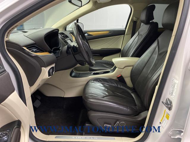 2016 Lincoln Mkc AWD 4dr Select, available for sale in Naugatuck, Connecticut | J&M Automotive Sls&Svc LLC. Naugatuck, Connecticut 2016 Lincoln Mkc AWD 4dr Select, available for sale in Naugatuck, Connecticut | J&M Automotive Sls&Svc LLC. Naugatuck, Connecticut