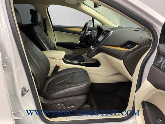 2016 Lincoln Mkc AWD 4dr Select, available for sale in Naugatuck, Connecticut | J&M Automotive Sls&Svc LLC. Naugatuck, Connecticut 2016 Lincoln Mkc AWD 4dr Select, available for sale in Naugatuck, Connecticut | J&M Automotive Sls&Svc LLC. Naugatuck, Connecticut