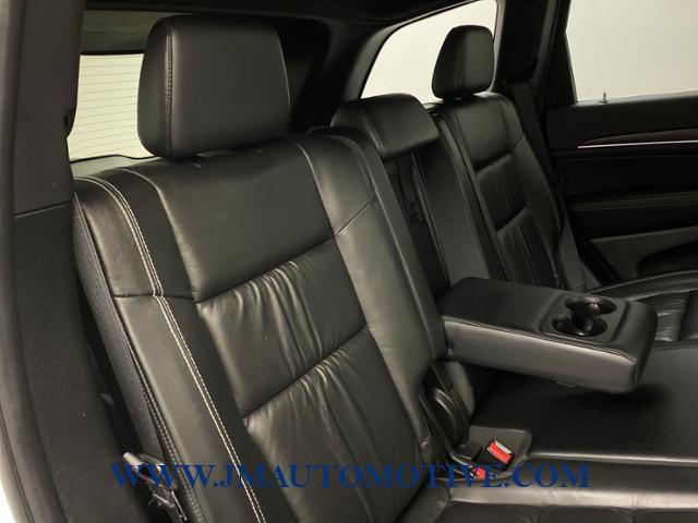 2015 Jeep Grand Cherokee 4WD 4dr Limited, available for sale in Naugatuck, Connecticut | J&M Automotive Sls&Svc LLC. Naugatuck, Connecticut 2015 Jeep Grand Cherokee 4WD 4dr Limited, available for sale in Naugatuck, Connecticut | J&M Automotive Sls&Svc LLC. Naugatuck, Connecticut