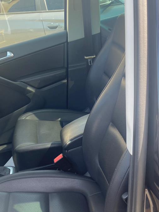 2015 Volkswagen Tiguan 4MOTION 4dr Auto SEL, available for sale in Raynham, Massachusetts | J & A Auto Center. Raynham, Massachusetts 2015 Volkswagen Tiguan 4MOTION 4dr Auto SEL, available for sale in Raynham, Massachusetts | J & A Auto Center. Raynham, Massachusetts