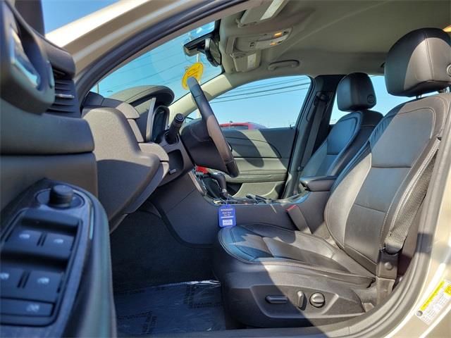 2015 Chevrolet Malibu LTZ, available for sale in Stratford, Connecticut | Wiz Leasing Inc. Stratford, Connecticut 2015 Chevrolet Malibu LTZ, available for sale in Stratford, Connecticut | Wiz Leasing Inc. Stratford, Connecticut