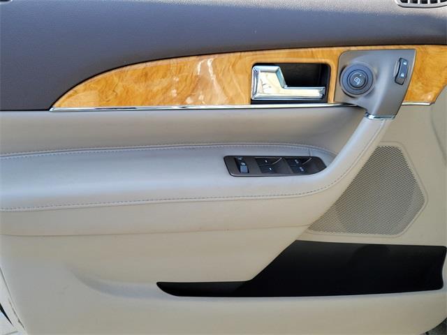 2013 Lincoln Mkx Base, available for sale in Stratford, Connecticut | Wiz Leasing Inc. Stratford, Connecticut 2013 Lincoln Mkx Base, available for sale in Stratford, Connecticut | Wiz Leasing Inc. Stratford, Connecticut