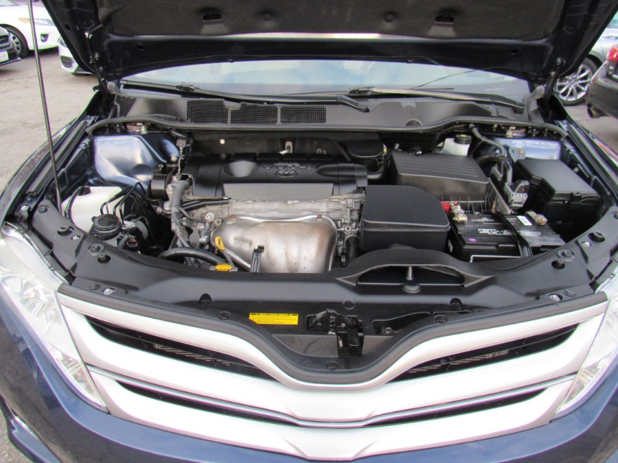 2015 Toyota Venza LE, available for sale in Worcester, Massachusetts | Hilario's Auto Sales Inc.. Worcester, Massachusetts 2015 Toyota Venza LE, available for sale in Worcester, Massachusetts | Hilario's Auto Sales Inc.. Worcester, Massachusetts