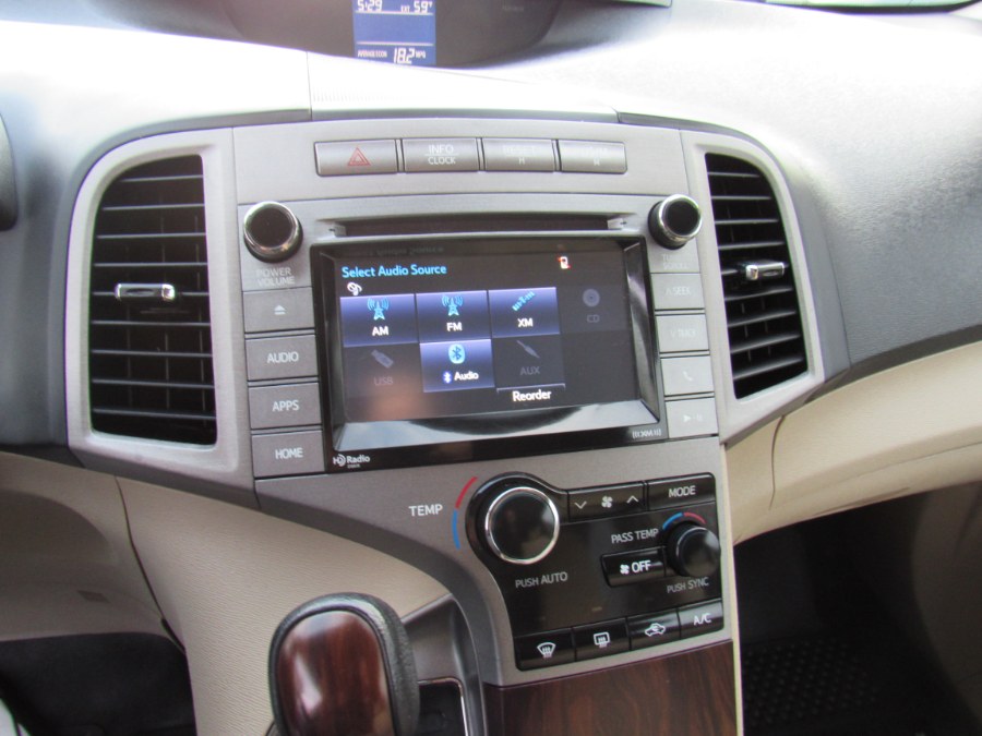 2015 Toyota Venza LE, available for sale in Worcester, Massachusetts | Hilario's Auto Sales Inc.. Worcester, Massachusetts 2015 Toyota Venza LE, available for sale in Worcester, Massachusetts | Hilario's Auto Sales Inc.. Worcester, Massachusetts