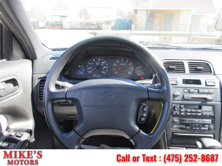 1998 Nissan Maxima 4dr Sdn SE Auto, available for sale in Stratford, Connecticut | Mike's Motors LLC. Stratford, Connecticut 1998 Nissan Maxima 4dr Sdn SE Auto, available for sale in Stratford, Connecticut | Mike's Motors LLC. Stratford, Connecticut
