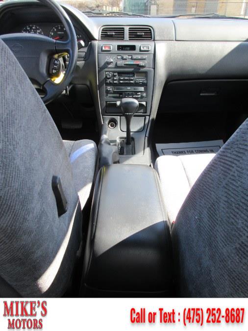 1998 Nissan Maxima 4dr Sdn SE Auto, available for sale in Stratford, Connecticut | Mike's Motors LLC. Stratford, Connecticut 1998 Nissan Maxima 4dr Sdn SE Auto, available for sale in Stratford, Connecticut | Mike's Motors LLC. Stratford, Connecticut
