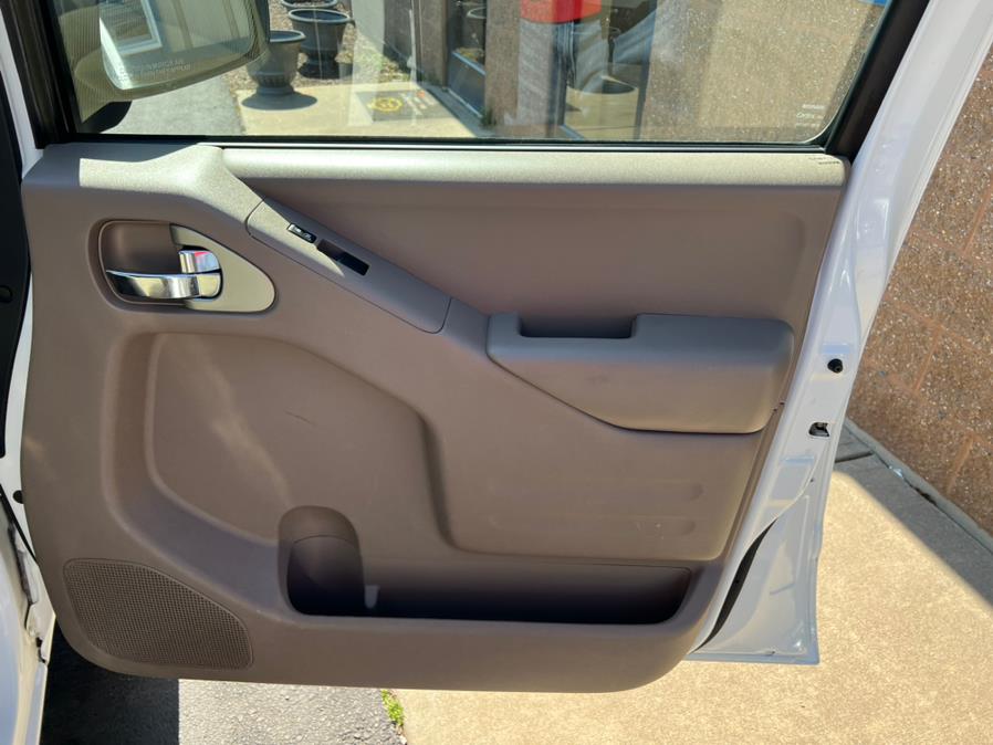 2017 Nissan Frontier Crew Cab 4x4 PRO-4X Auto, available for sale in East Windsor, Connecticut | Century Auto And Truck. East Windsor, Connecticut 2017 Nissan Frontier Crew Cab 4x4 PRO-4X Auto, available for sale in East Windsor, Connecticut | Century Auto And Truck. East Windsor, Connecticut