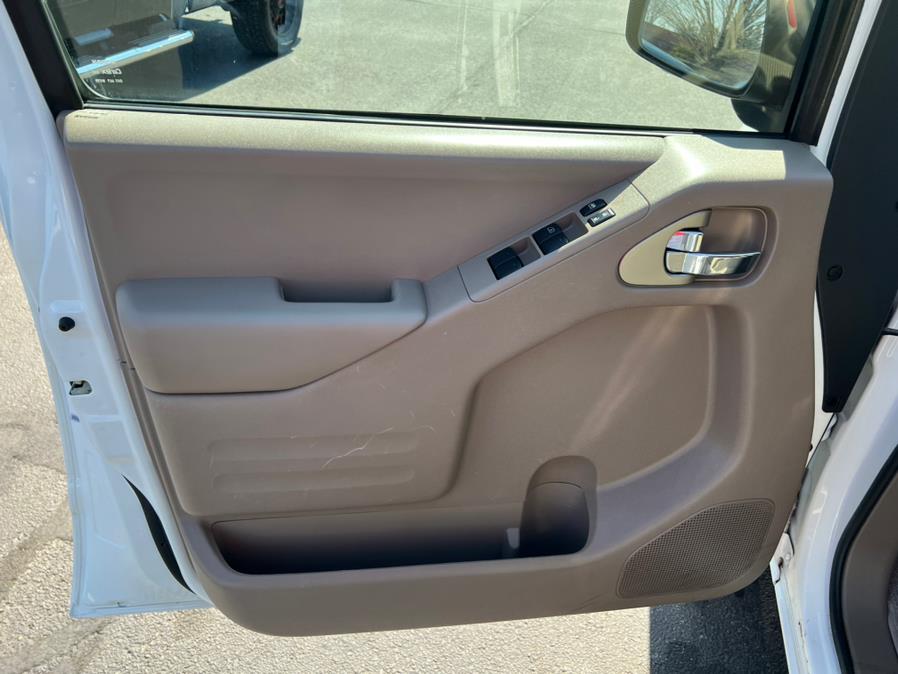 2017 Nissan Frontier Crew Cab 4x4 PRO-4X Auto, available for sale in East Windsor, Connecticut | Century Auto And Truck. East Windsor, Connecticut 2017 Nissan Frontier Crew Cab 4x4 PRO-4X Auto, available for sale in East Windsor, Connecticut | Century Auto And Truck. East Windsor, Connecticut