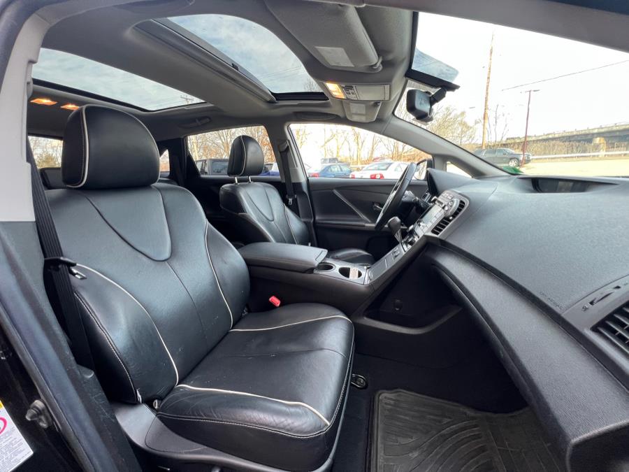 2015 Toyota Venza 4dr Wgn I4 AWD XLE (Natl), available for sale in Methuen, Massachusetts | Danny's Auto Sales. Methuen, Massachusetts 2015 Toyota Venza 4dr Wgn I4 AWD XLE (Natl), available for sale in Methuen, Massachusetts | Danny's Auto Sales. Methuen, Massachusetts