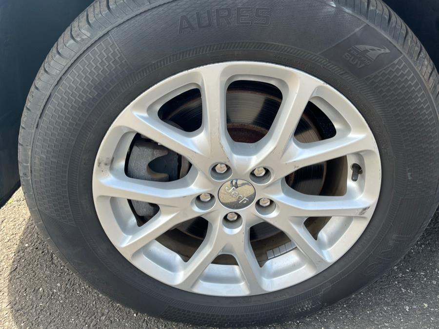 2017 Jeep Cherokee Latitude. Low Miles!!!, available for sale in Rosedale, New York | Sunrise Auto Sales. Rosedale, New York 2017 Jeep Cherokee Latitude. Low Miles!!!, available for sale in Rosedale, New York | Sunrise Auto Sales. Rosedale, New York