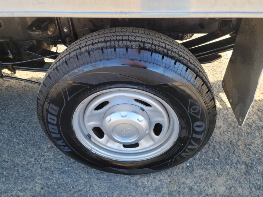 2017 Ford Super Duty F-250 SRW XL 2WD, available for sale in East Windsor, Connecticut | Toro Auto. East Windsor, Connecticut 2017 Ford Super Duty F-250 SRW XL 2WD, available for sale in East Windsor, Connecticut | Toro Auto. East Windsor, Connecticut
