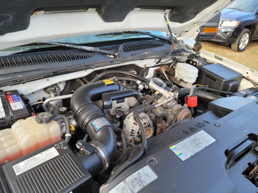 2005 Chevrolet Silverado 3500 Crew Cab 167" WB 4WD DRW LS 6.6 Duramax Diesel, available for sale in East Windsor, Connecticut | Toro Auto. East Windsor, Connecticut 2005 Chevrolet Silverado 3500 Crew Cab 167" WB 4WD DRW LS 6.6 Duramax Diesel, available for sale in East Windsor, Connecticut | Toro Auto. East Windsor, Connecticut
