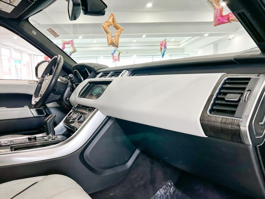 2015 Land Rover Range Rover Sport 4WD 4dr HSE, available for sale in Franklin Square, New York | Luxury Motor Club. Franklin Square, New York 2015 Land Rover Range Rover Sport 4WD 4dr HSE, available for sale in Franklin Square, New York | Luxury Motor Club. Franklin Square, New York