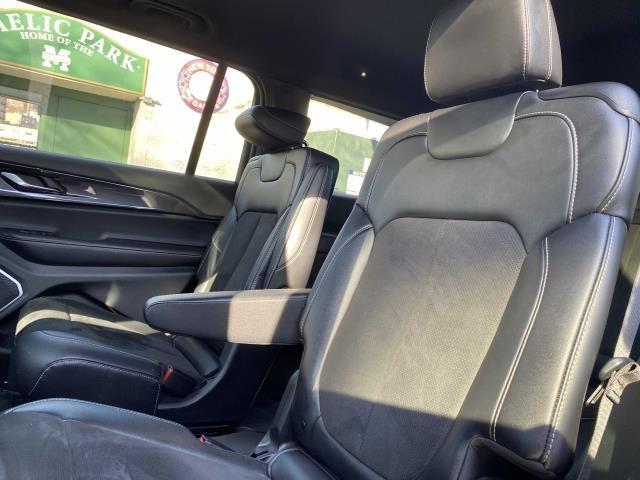 2022 Jeep Grand Cherokee l Laredo, available for sale in Bronx, New York | Eastchester Motor Cars. Bronx, New York 2022 Jeep Grand Cherokee l Laredo, available for sale in Bronx, New York | Eastchester Motor Cars. Bronx, New York