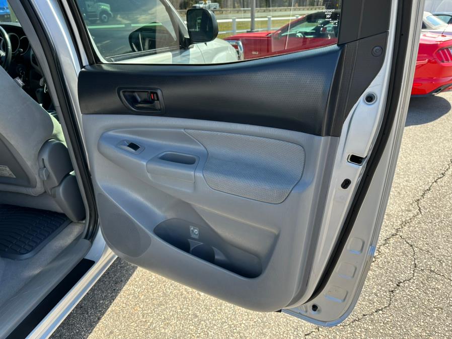 2010 Toyota Tacoma 4WD Double V6 AT, available for sale in South Windsor, Connecticut | Mike And Tony Auto Sales, Inc. South Windsor, Connecticut 2010 Toyota Tacoma 4WD Double V6 AT, available for sale in South Windsor, Connecticut | Mike And Tony Auto Sales, Inc. South Windsor, Connecticut