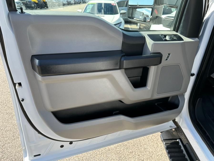 2019 Ford Super Duty F-250 SRW XL 4WD Reg Cab 8'' Box, available for sale in South Windsor, Connecticut | Mike And Tony Auto Sales, Inc. South Windsor, Connecticut 2019 Ford Super Duty F-250 SRW XL 4WD Reg Cab 8'' Box, available for sale in South Windsor, Connecticut | Mike And Tony Auto Sales, Inc. South Windsor, Connecticut