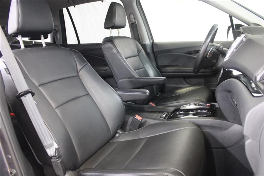 2016 Honda Pilot TOURING, available for sale in Paterson, New Jersey | Fast Track Motors. Paterson, New Jersey 2016 Honda Pilot TOURING, available for sale in Paterson, New Jersey | Fast Track Motors. Paterson, New Jersey