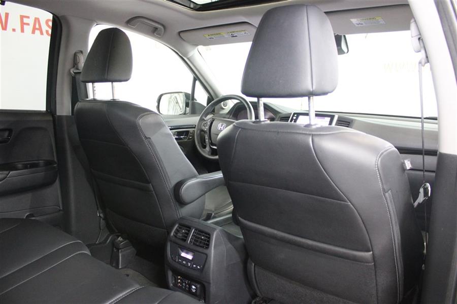2016 Honda Pilot TOURING, available for sale in Paterson, New Jersey | Fast Track Motors. Paterson, New Jersey 2016 Honda Pilot TOURING, available for sale in Paterson, New Jersey | Fast Track Motors. Paterson, New Jersey