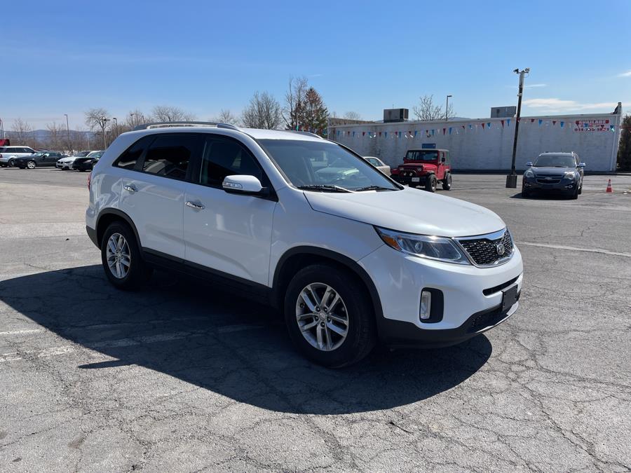 2014 Kia Sorento 2WD 4dr I4 LX, available for sale in New Windsor, New York | Prestige Pre-Owned Motors Inc. New Windsor, New York 2014 Kia Sorento 2WD 4dr I4 LX, available for sale in New Windsor, New York | Prestige Pre-Owned Motors Inc. New Windsor, New York