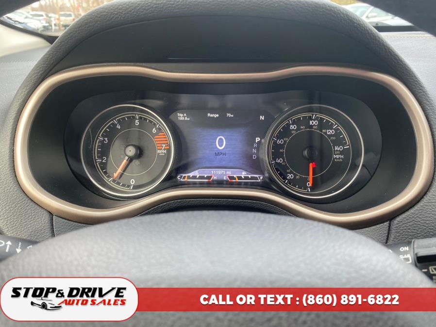 2016 Jeep Cherokee 4WD 4dr Limited, available for sale in East Windsor, Connecticut | Stop & Drive Auto Sales. East Windsor, Connecticut 2016 Jeep Cherokee 4WD 4dr Limited, available for sale in East Windsor, Connecticut | Stop & Drive Auto Sales. East Windsor, Connecticut