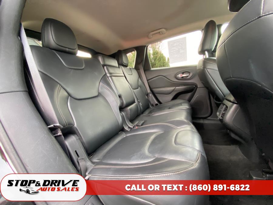 2016 Jeep Cherokee 4WD 4dr Limited, available for sale in East Windsor, Connecticut | Stop & Drive Auto Sales. East Windsor, Connecticut 2016 Jeep Cherokee 4WD 4dr Limited, available for sale in East Windsor, Connecticut | Stop & Drive Auto Sales. East Windsor, Connecticut