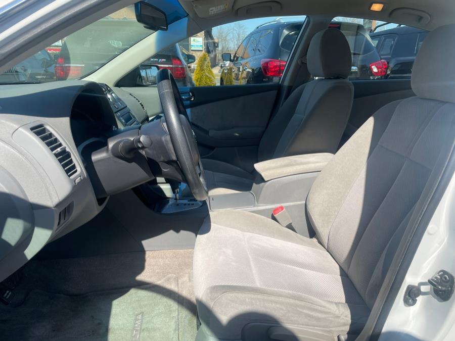 2008 Nissan Altima 4dr Sdn I4 CVT 2.5 S, available for sale in Vernon, Connecticut | TD Automotive Enterprises LLC DBA Diamond Auto Cars. Vernon, Connecticut 2008 Nissan Altima 4dr Sdn I4 CVT 2.5 S, available for sale in Vernon, Connecticut | TD Automotive Enterprises LLC DBA Diamond Auto Cars. Vernon, Connecticut