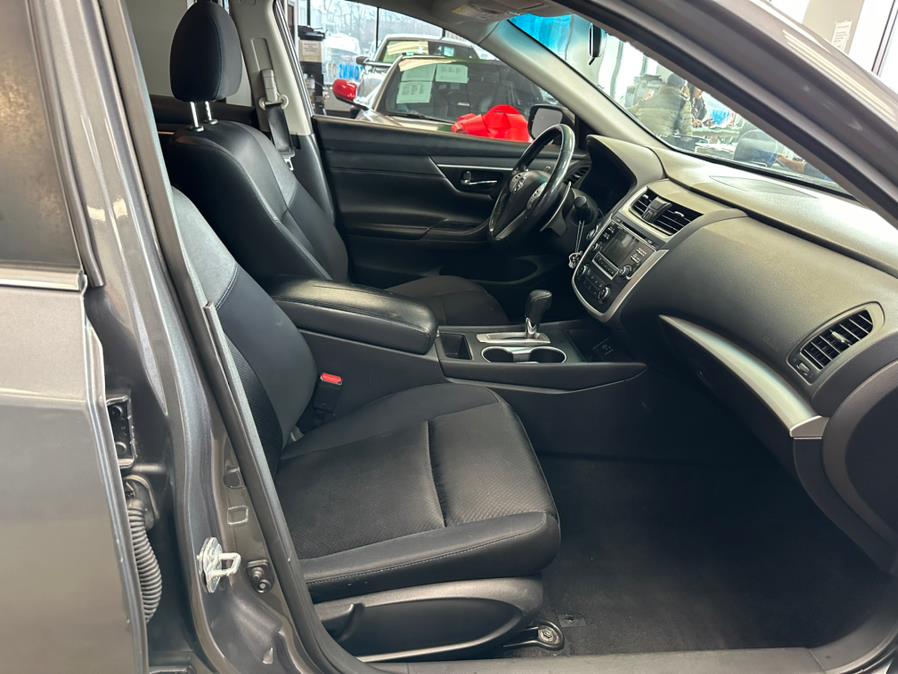 2017 Nissan Altima 2.5 SR Sedan, available for sale in Inwood, New York | 5 Towns Drive. Inwood, New York 2017 Nissan Altima 2.5 SR Sedan, available for sale in Inwood, New York | 5 Towns Drive. Inwood, New York