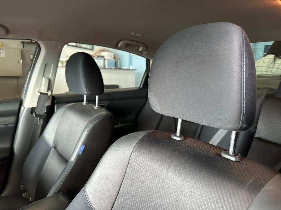 2017 Nissan Altima 2.5 SR Sedan, available for sale in Inwood, New York | 5 Towns Drive. Inwood, New York 2017 Nissan Altima 2.5 SR Sedan, available for sale in Inwood, New York | 5 Towns Drive. Inwood, New York
