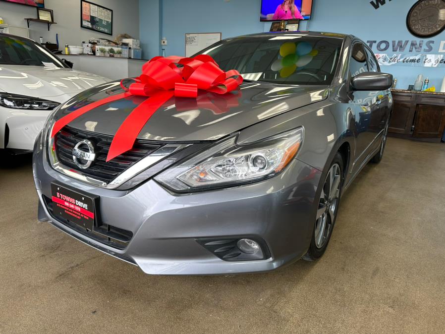 2017 Nissan Altima 2.5 SR Sedan, available for sale in Inwood, New York | 5 Towns Drive. Inwood, New York 2017 Nissan Altima 2.5 SR Sedan, available for sale in Inwood, New York | 5 Towns Drive. Inwood, New York