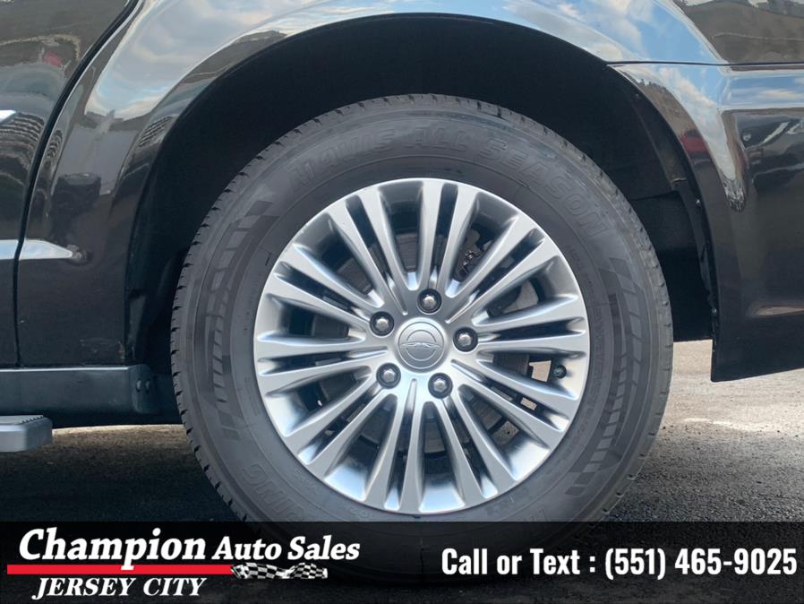 2014 Chrysler Town & Country 4dr Wgn Touring-L, available for sale in Jersey City, New Jersey | Champion Auto Sales. Jersey City, New Jersey 2014 Chrysler Town & Country 4dr Wgn Touring-L, available for sale in Jersey City, New Jersey | Champion Auto Sales. Jersey City, New Jersey