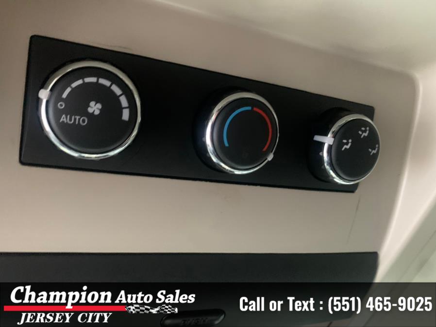 2014 Chrysler Town & Country 4dr Wgn Touring-L, available for sale in Jersey City, New Jersey | Champion Auto Sales. Jersey City, New Jersey 2014 Chrysler Town & Country 4dr Wgn Touring-L, available for sale in Jersey City, New Jersey | Champion Auto Sales. Jersey City, New Jersey