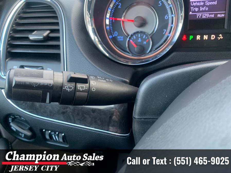 2014 Chrysler Town & Country 4dr Wgn Touring-L, available for sale in Jersey City, New Jersey | Champion Auto Sales. Jersey City, New Jersey 2014 Chrysler Town & Country 4dr Wgn Touring-L, available for sale in Jersey City, New Jersey | Champion Auto Sales. Jersey City, New Jersey