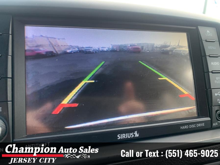 2014 Chrysler Town & Country 4dr Wgn Touring-L, available for sale in Jersey City, New Jersey | Champion Auto Sales. Jersey City, New Jersey 2014 Chrysler Town & Country 4dr Wgn Touring-L, available for sale in Jersey City, New Jersey | Champion Auto Sales. Jersey City, New Jersey
