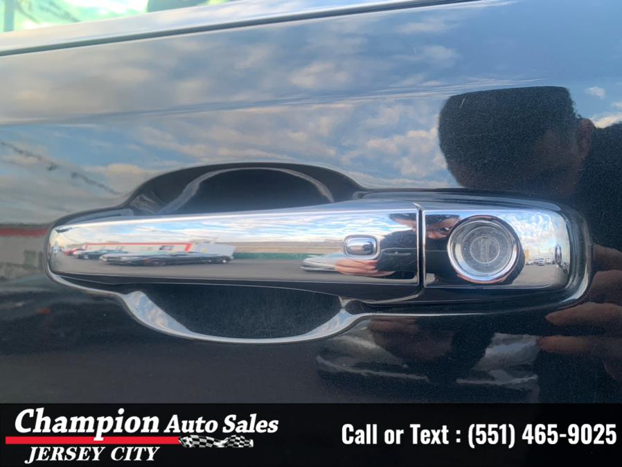 2014 Chrysler Town & Country 4dr Wgn Touring-L, available for sale in Jersey City, New Jersey | Champion Auto Sales. Jersey City, New Jersey 2014 Chrysler Town & Country 4dr Wgn Touring-L, available for sale in Jersey City, New Jersey | Champion Auto Sales. Jersey City, New Jersey