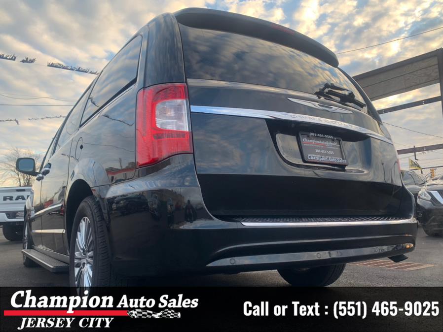 2014 Chrysler Town & Country 4dr Wgn Touring-L, available for sale in Jersey City, New Jersey | Champion Auto Sales. Jersey City, New Jersey 2014 Chrysler Town & Country 4dr Wgn Touring-L, available for sale in Jersey City, New Jersey | Champion Auto Sales. Jersey City, New Jersey