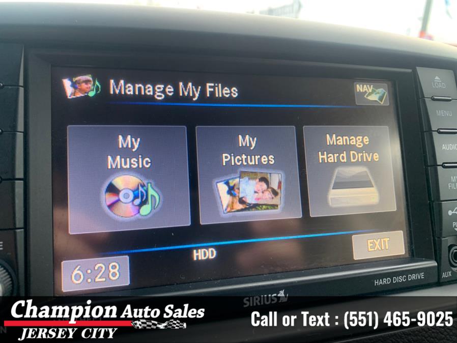2014 Chrysler Town & Country 4dr Wgn Touring-L, available for sale in Jersey City, New Jersey | Champion Auto Sales. Jersey City, New Jersey 2014 Chrysler Town & Country 4dr Wgn Touring-L, available for sale in Jersey City, New Jersey | Champion Auto Sales. Jersey City, New Jersey