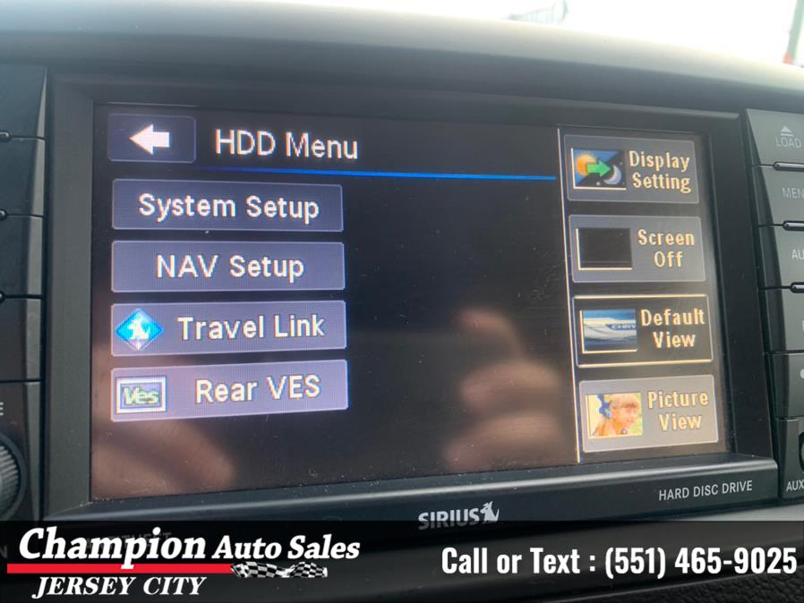 2014 Chrysler Town & Country 4dr Wgn Touring-L, available for sale in Jersey City, New Jersey | Champion Auto Sales. Jersey City, New Jersey 2014 Chrysler Town & Country 4dr Wgn Touring-L, available for sale in Jersey City, New Jersey | Champion Auto Sales. Jersey City, New Jersey